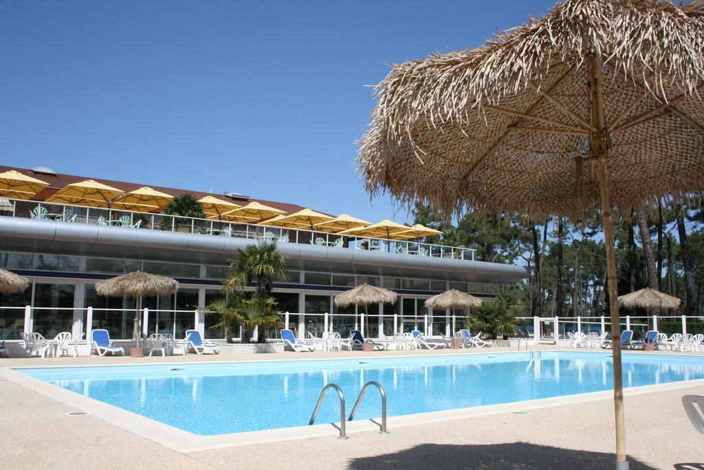 Azureva Ronce Les Bains Hotel Kültér fotó