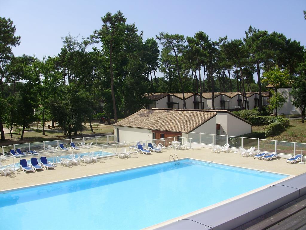 Azureva Ronce Les Bains Hotel Kültér fotó