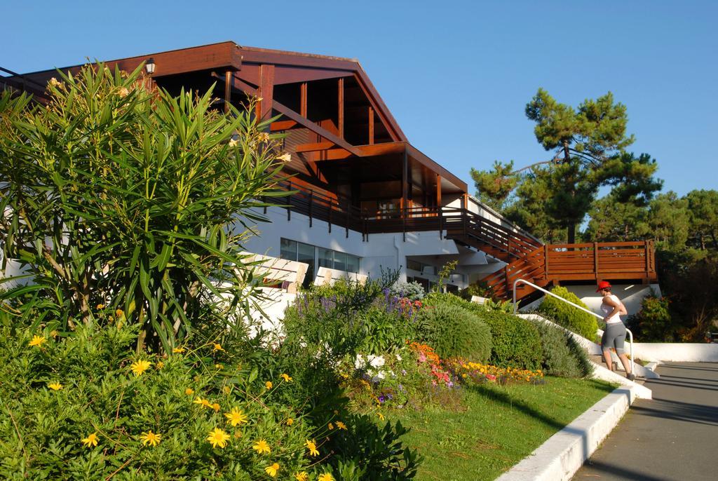 Azureva Ronce Les Bains Hotel Kültér fotó